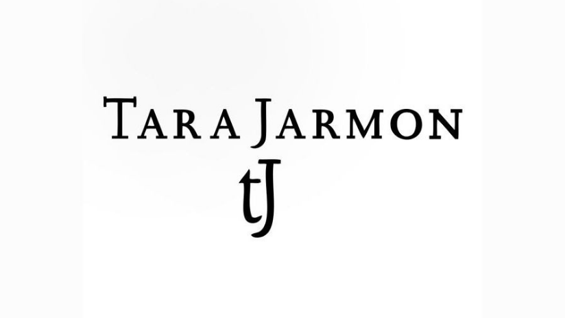 Tara перевод. Tara Jarmon бренд. Tara Jarmon логотип. Tara Jarmon дизайнер.